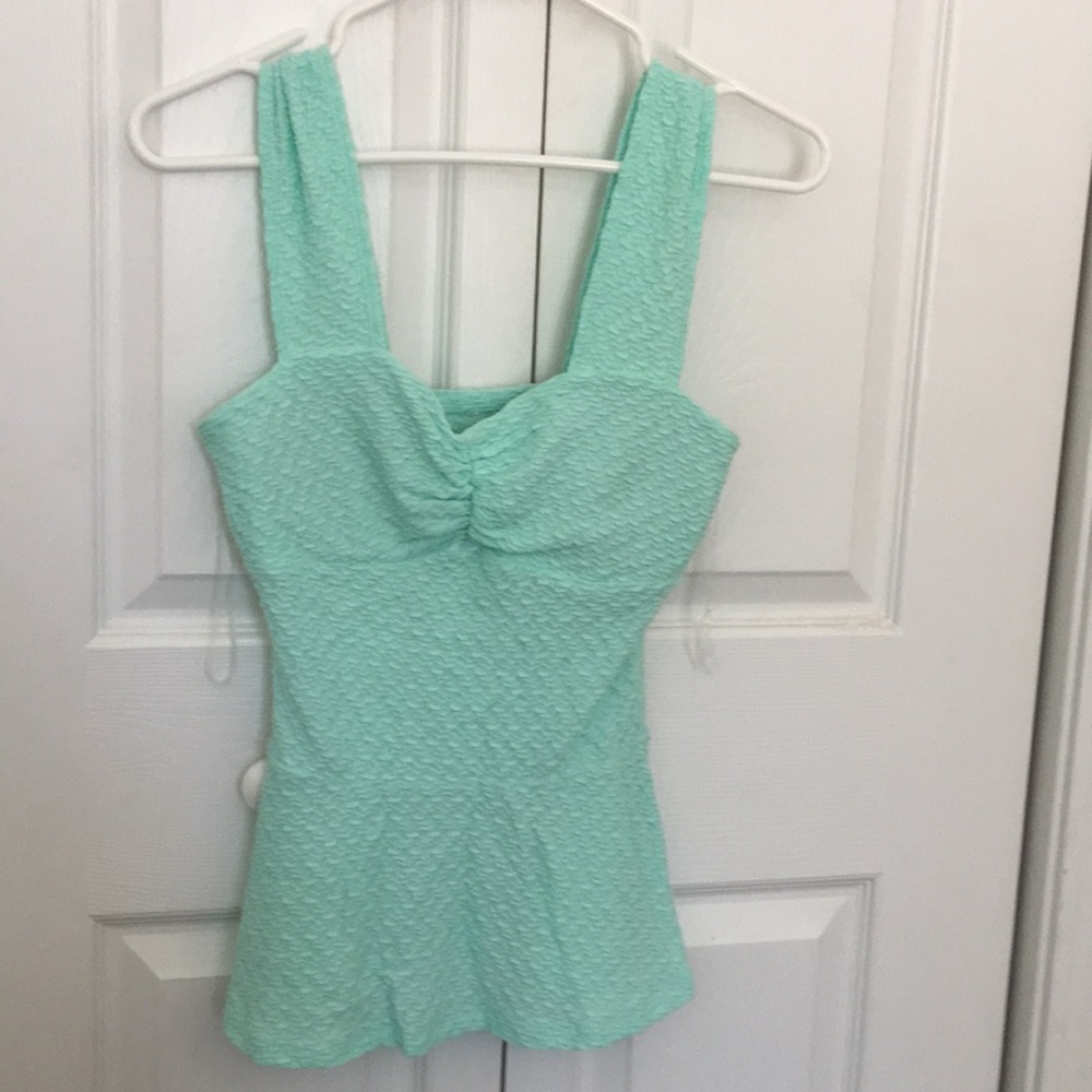 Teal top